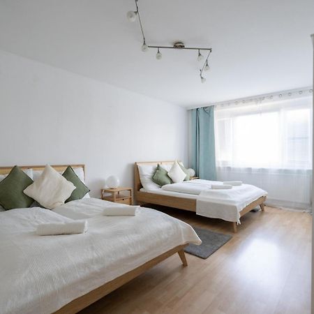 Two Bedrooms - 85 Squaremeters - 4 Min To U6 Dresdner Str Wenen Buitenkant foto