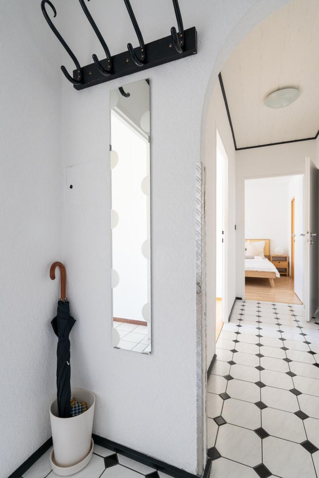 Two Bedrooms - 85 Squaremeters - 4 Min To U6 Dresdner Str Wenen Buitenkant foto