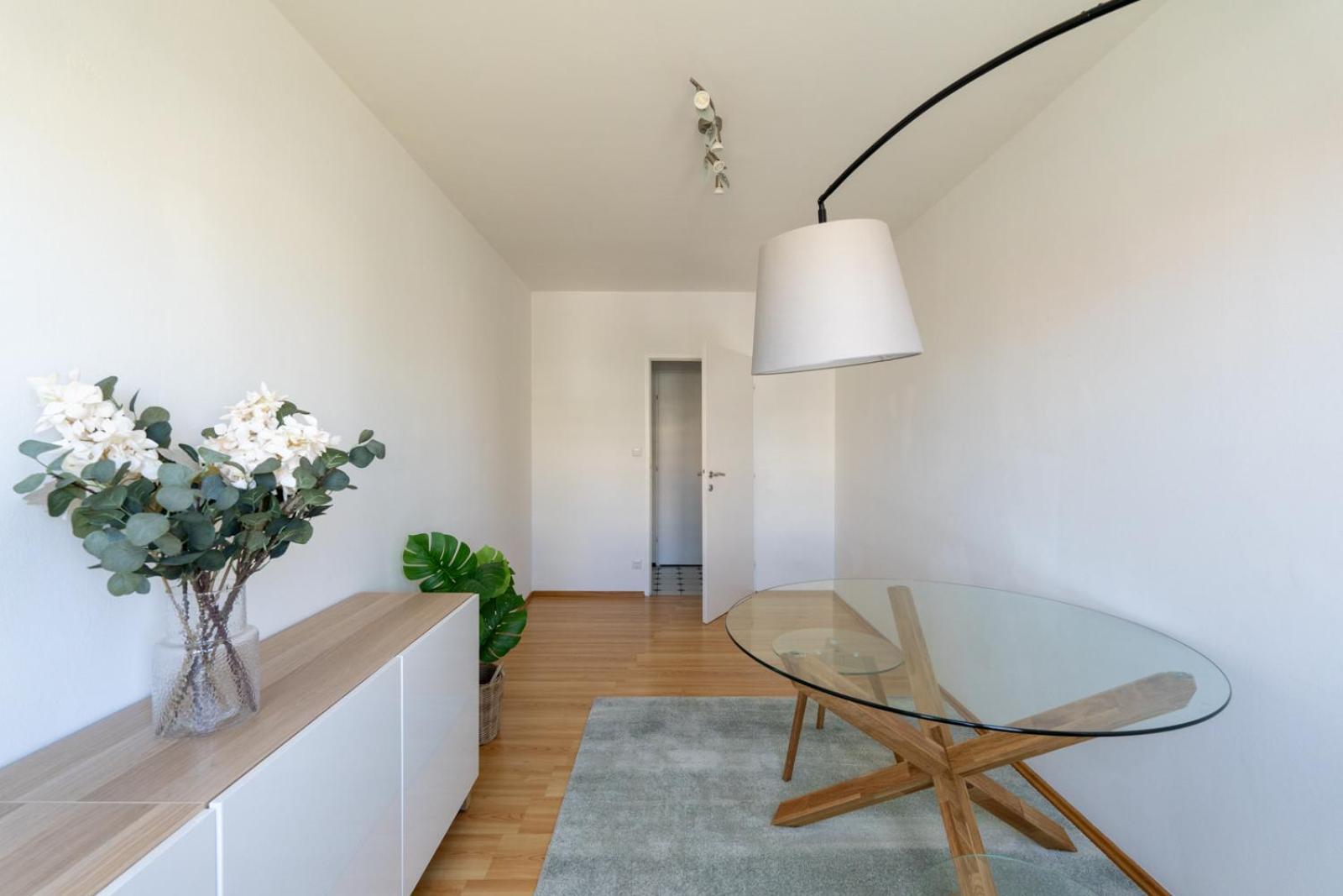 Two Bedrooms - 85 Squaremeters - 4 Min To U6 Dresdner Str Wenen Buitenkant foto