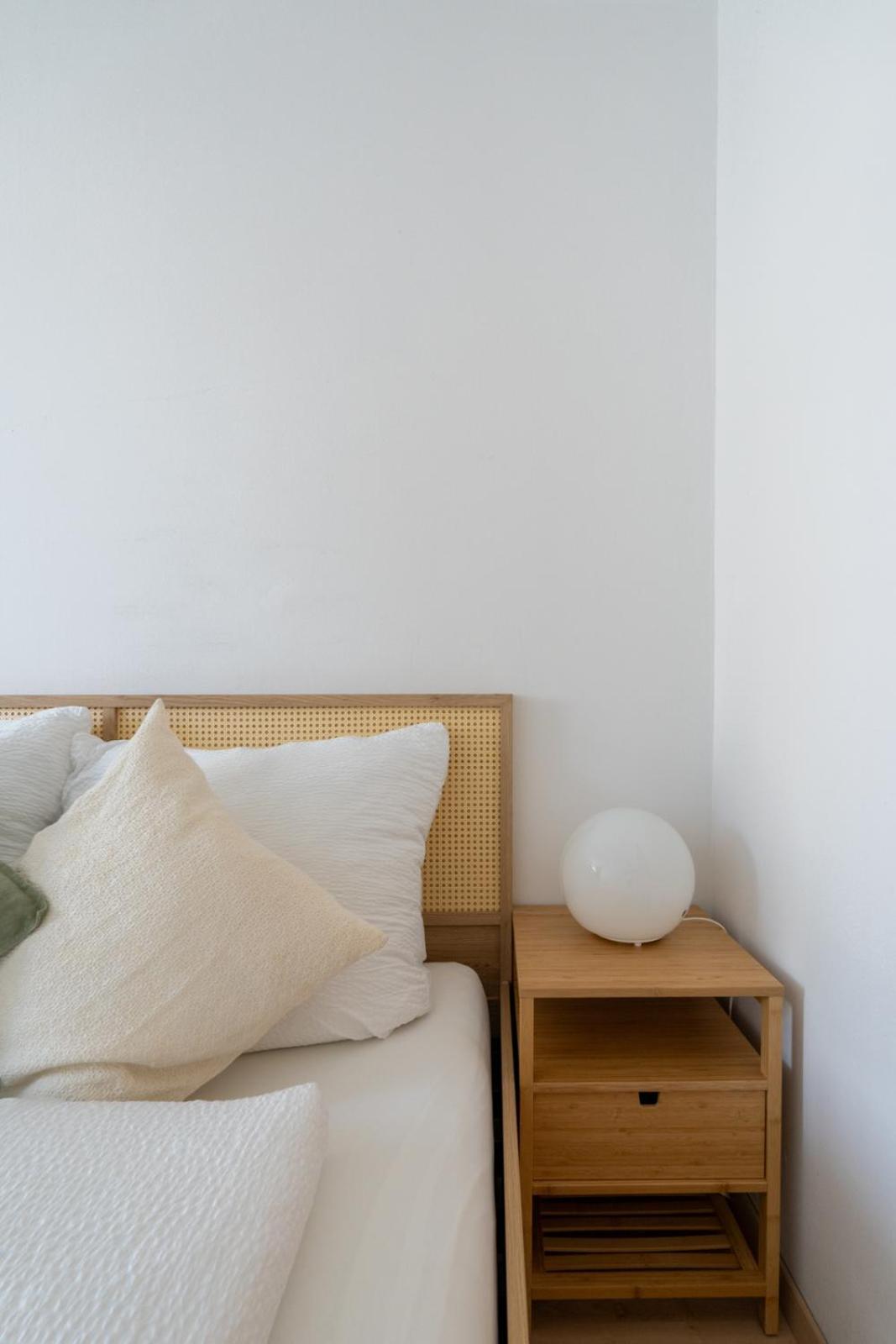 Two Bedrooms - 85 Squaremeters - 4 Min To U6 Dresdner Str Wenen Buitenkant foto